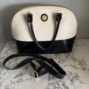 Elegant Black and Cream Women's Handbag